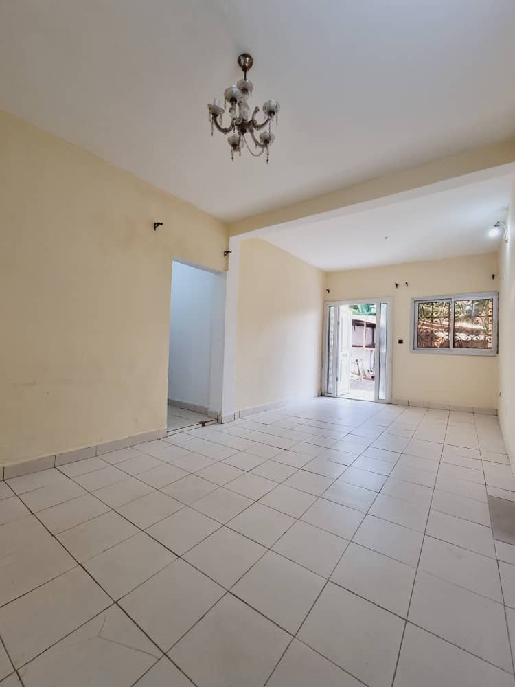 Appartement à LOGPOM MARCHÉ