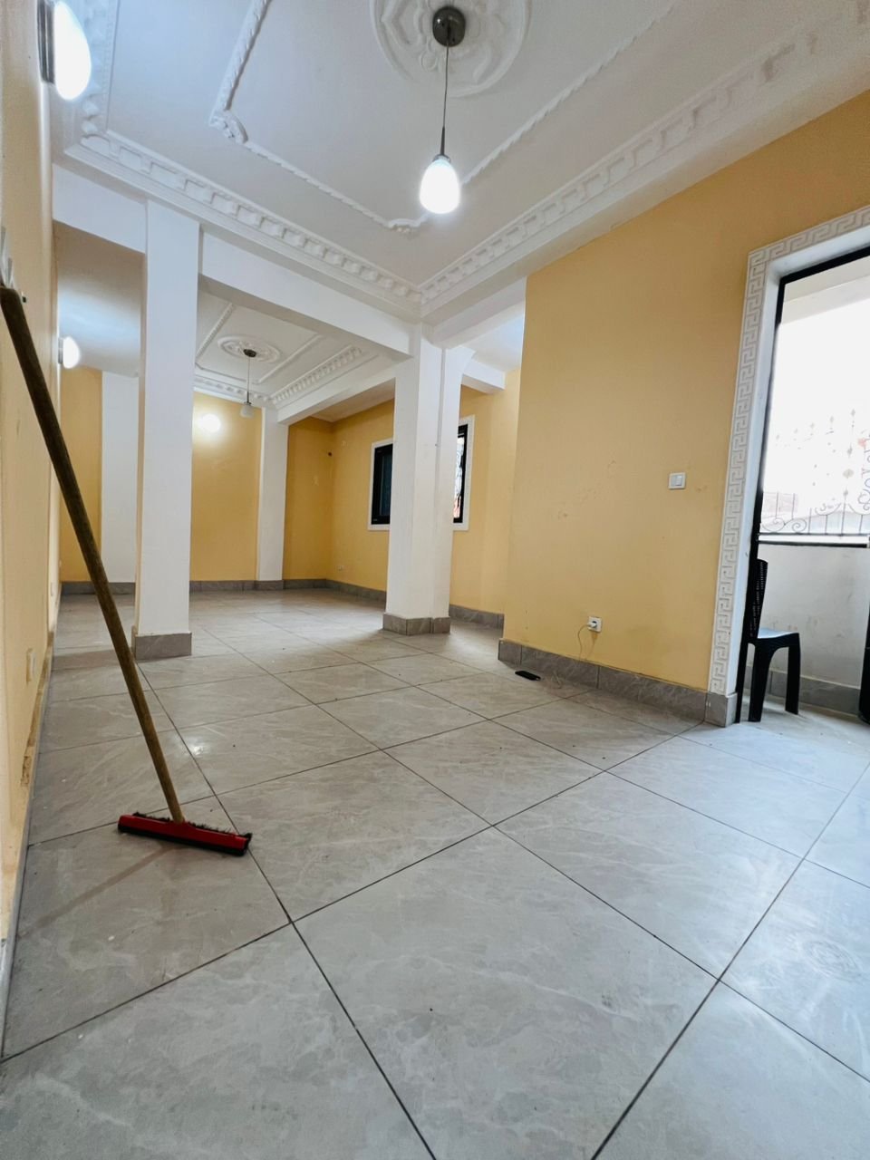 Magnifique appartement situé kotto dans un cadre super agréable avec parking et sécurisé